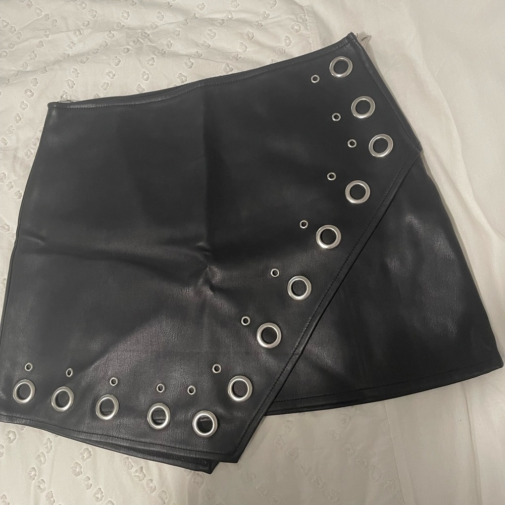 *3 For $30* Faux leather forever 21 skirt size M